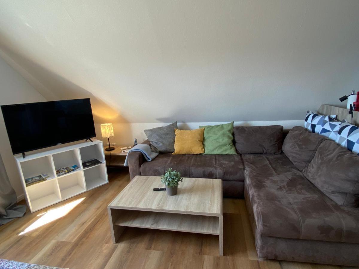 Ferienwohnung Ausguck Jever Buitenkant foto