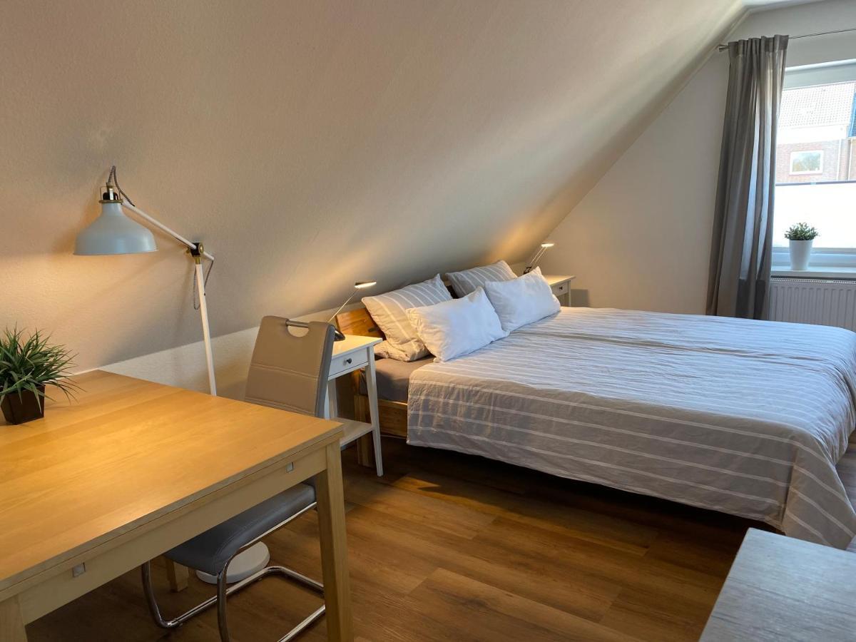 Ferienwohnung Ausguck Jever Buitenkant foto