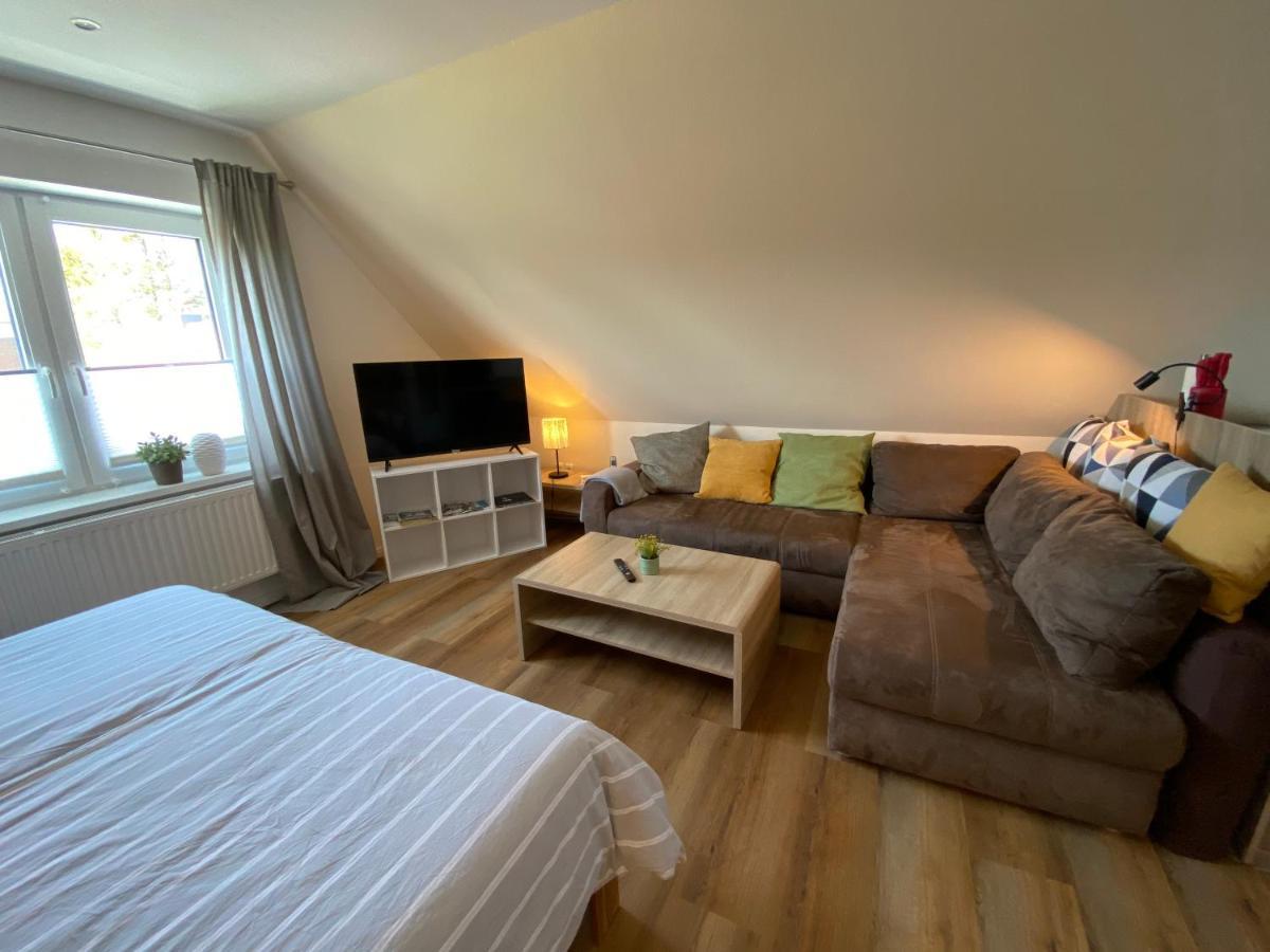 Ferienwohnung Ausguck Jever Buitenkant foto